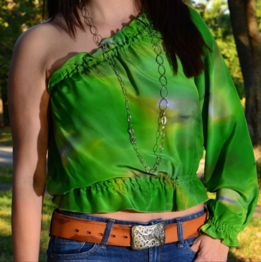 Nikki Vikks Women's Green 100% Silk Assymetrical Blouse - Size S